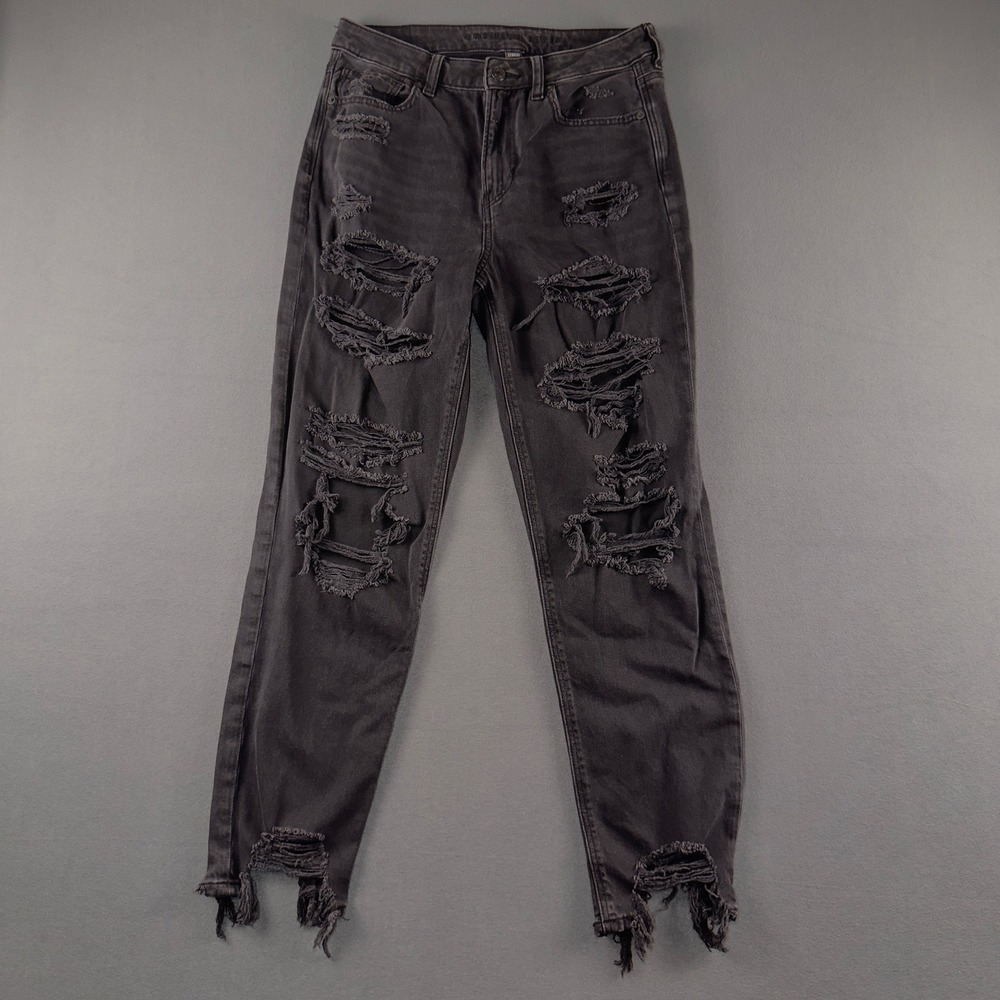 American Eagle Strigid Mom Jeans Black Distressed Shredded Hem Size 8‎ Regular